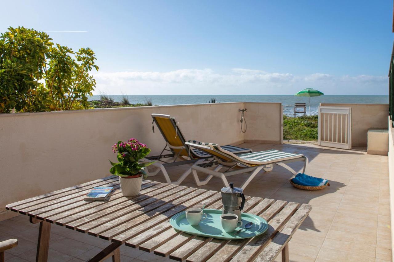 Marinella Sul Mare Villa ปุนตาเซกกา ภายนอก รูปภาพ
